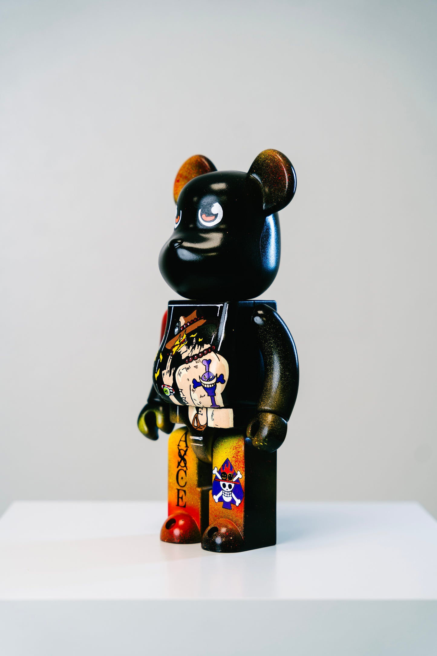 Bearbrick 400% (28cm) – „Akainu Anime-" Art Edition
