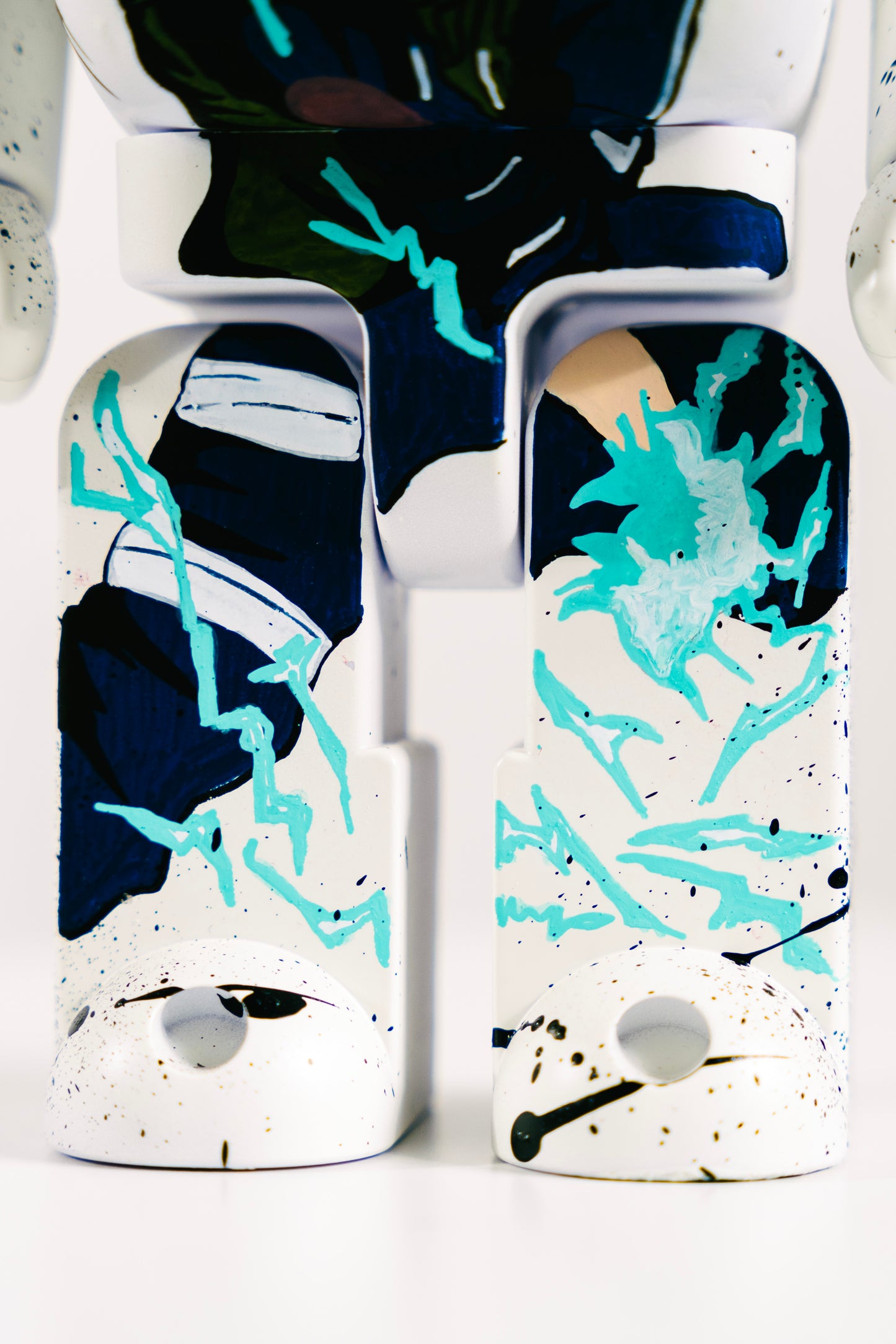 Bearbrick 400%(28 cm) –,,Kakashi Hatake Chidori Edition-"(Naruto)