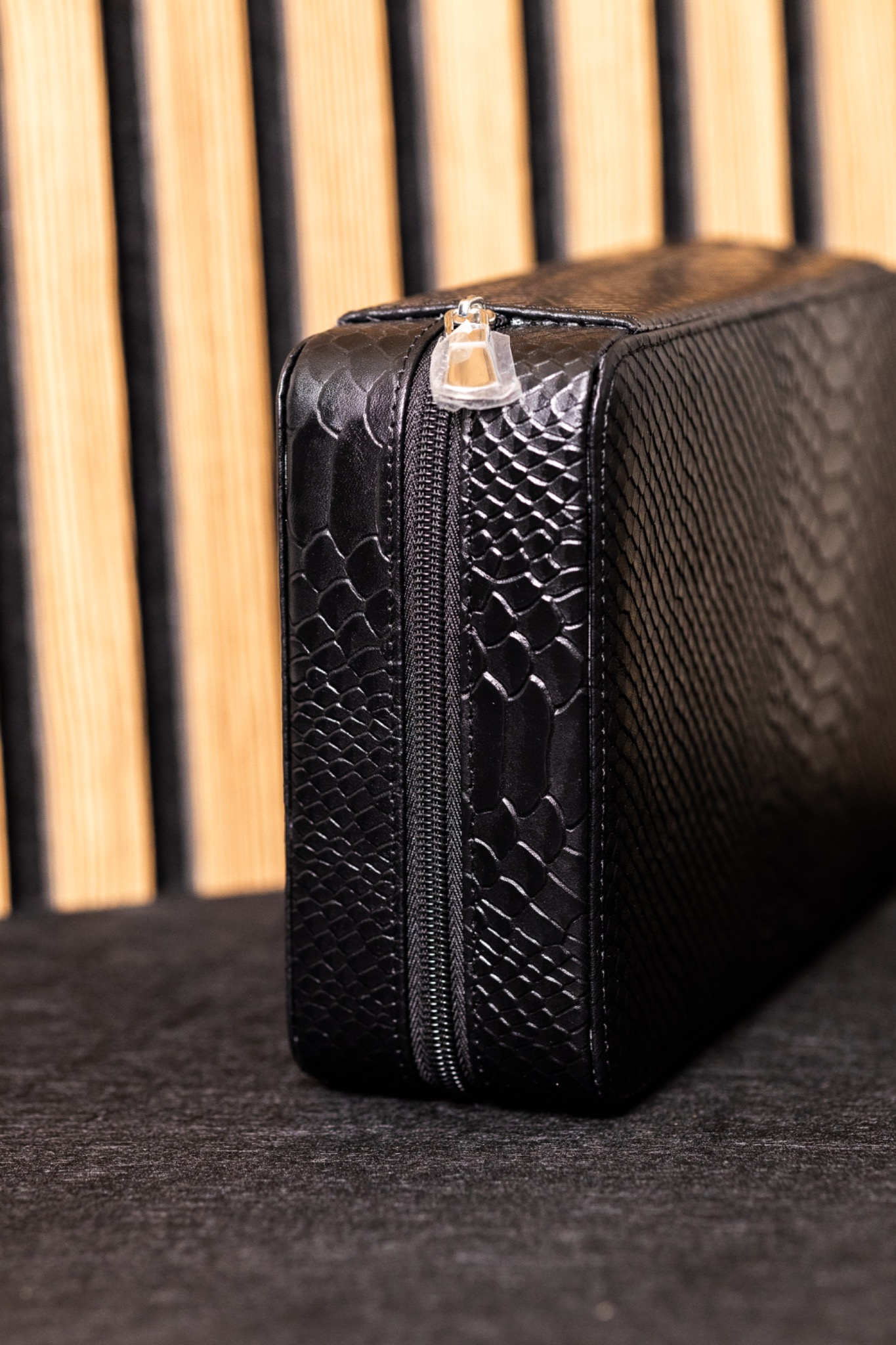 Watchbox für 8 Uhren Black Krokodil Prägung