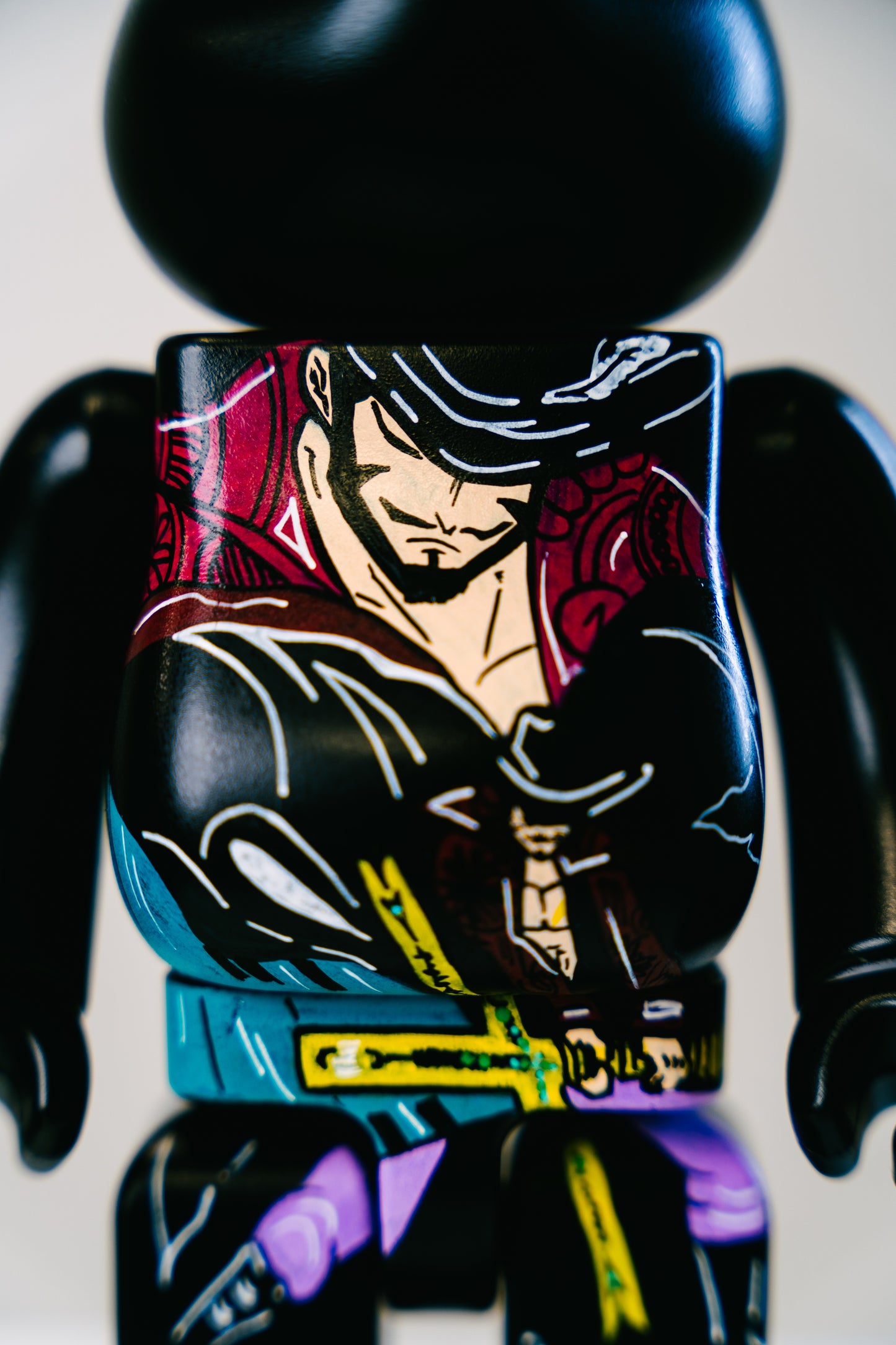 Bearbrick 400%(28 cm) –,,Dracule Mihawk Edition-"