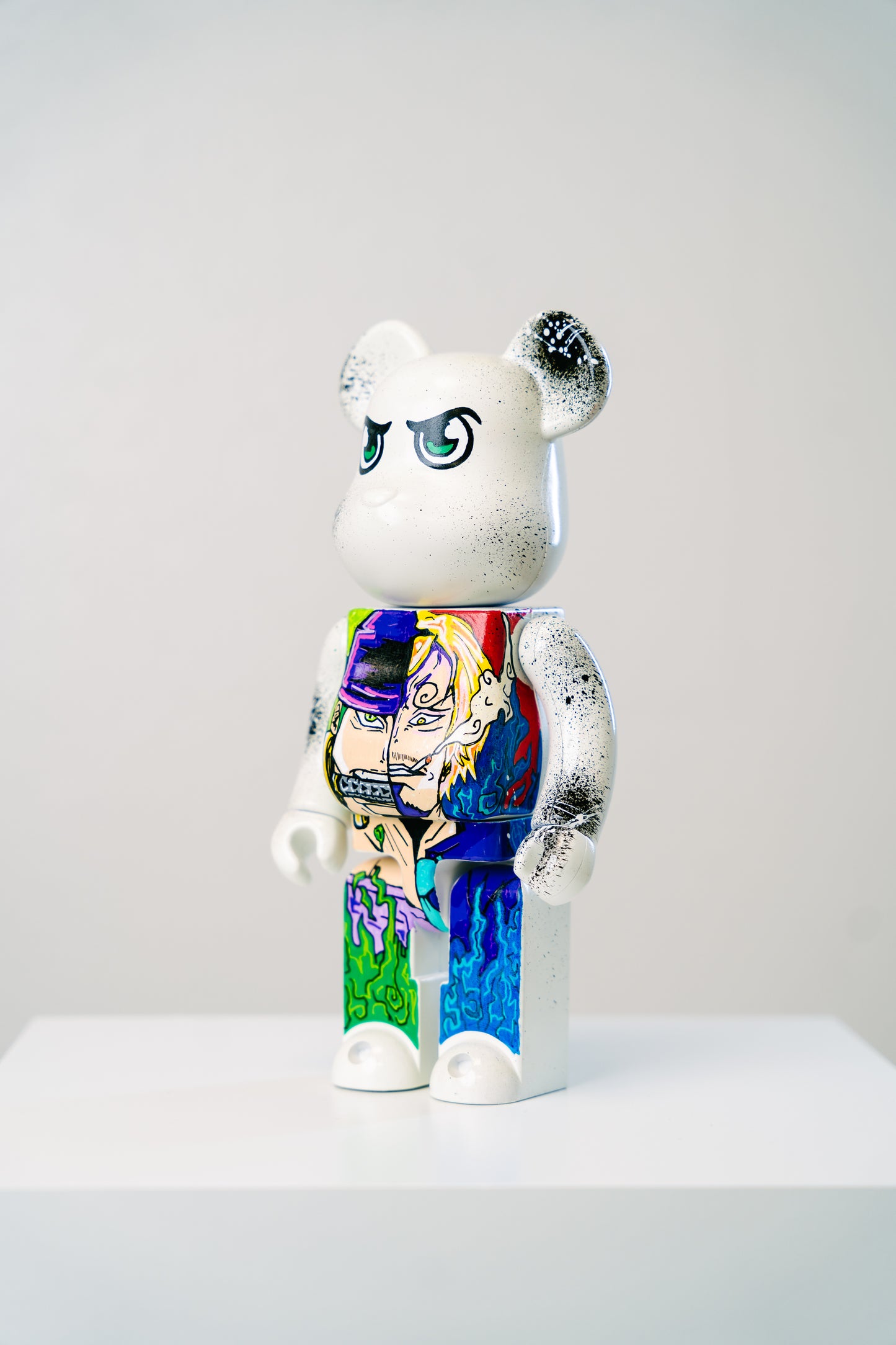 Bearbrick 400%(28 cm) –,,Zoro & Sanji Split-Face Edition-"(One Piece)