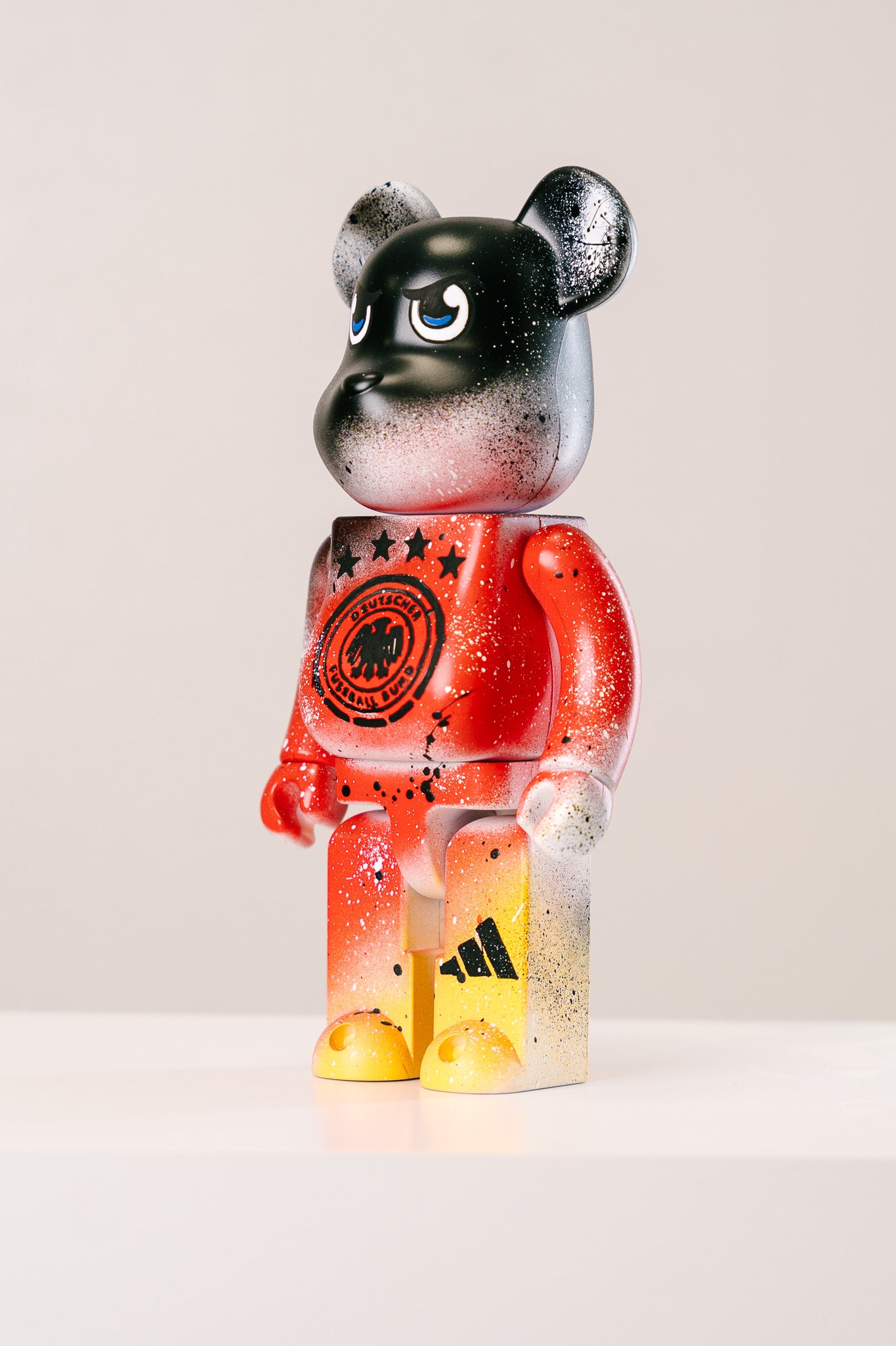 Bearbrick 400%(28 cm) –,,Deutschland Custom Edition-"