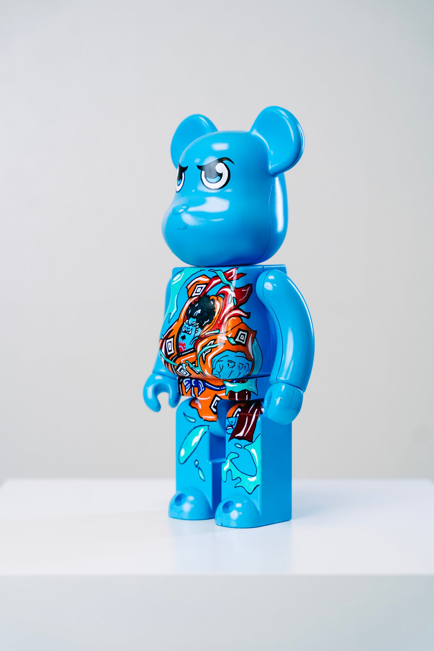 Bearbrick 400% (28cm)  – „Jinbei Anime“ Art Edition