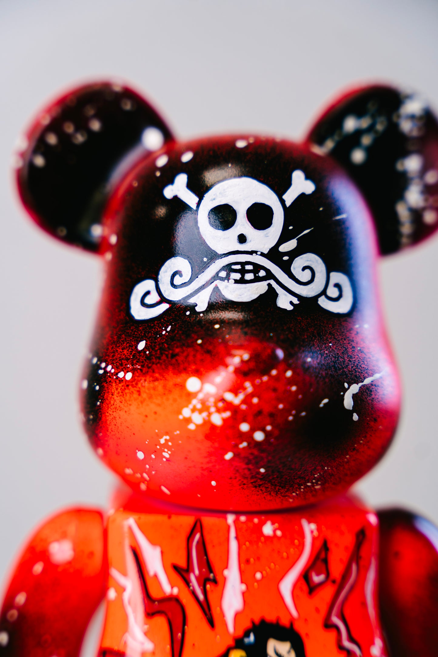 Bearbrick 400% (28cm)  – „Gold D Roger Anime “ Art Edition