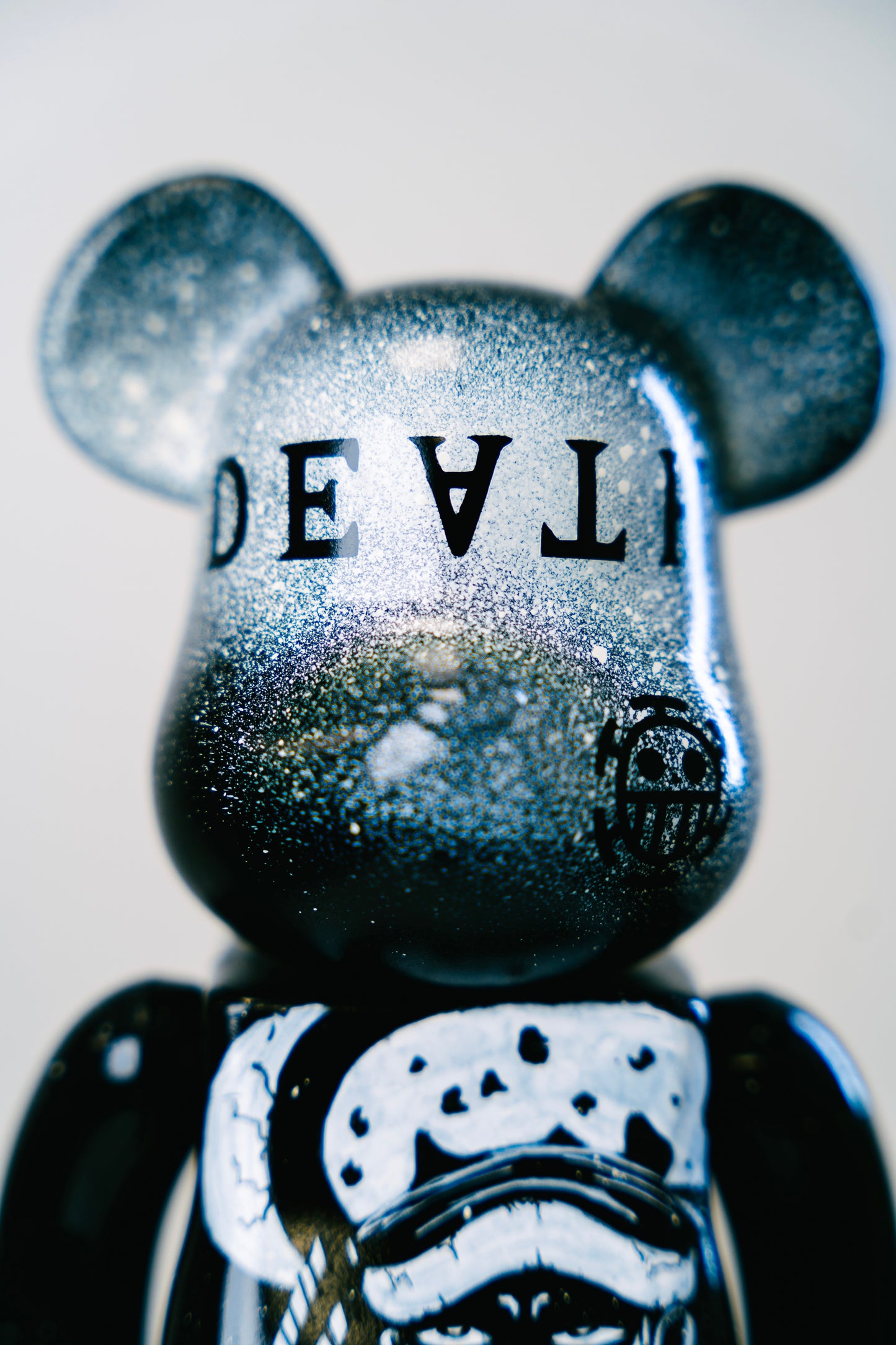 Bearbrick 400% (28cm)  – „Trafalgar Law Anime “ Art Edition