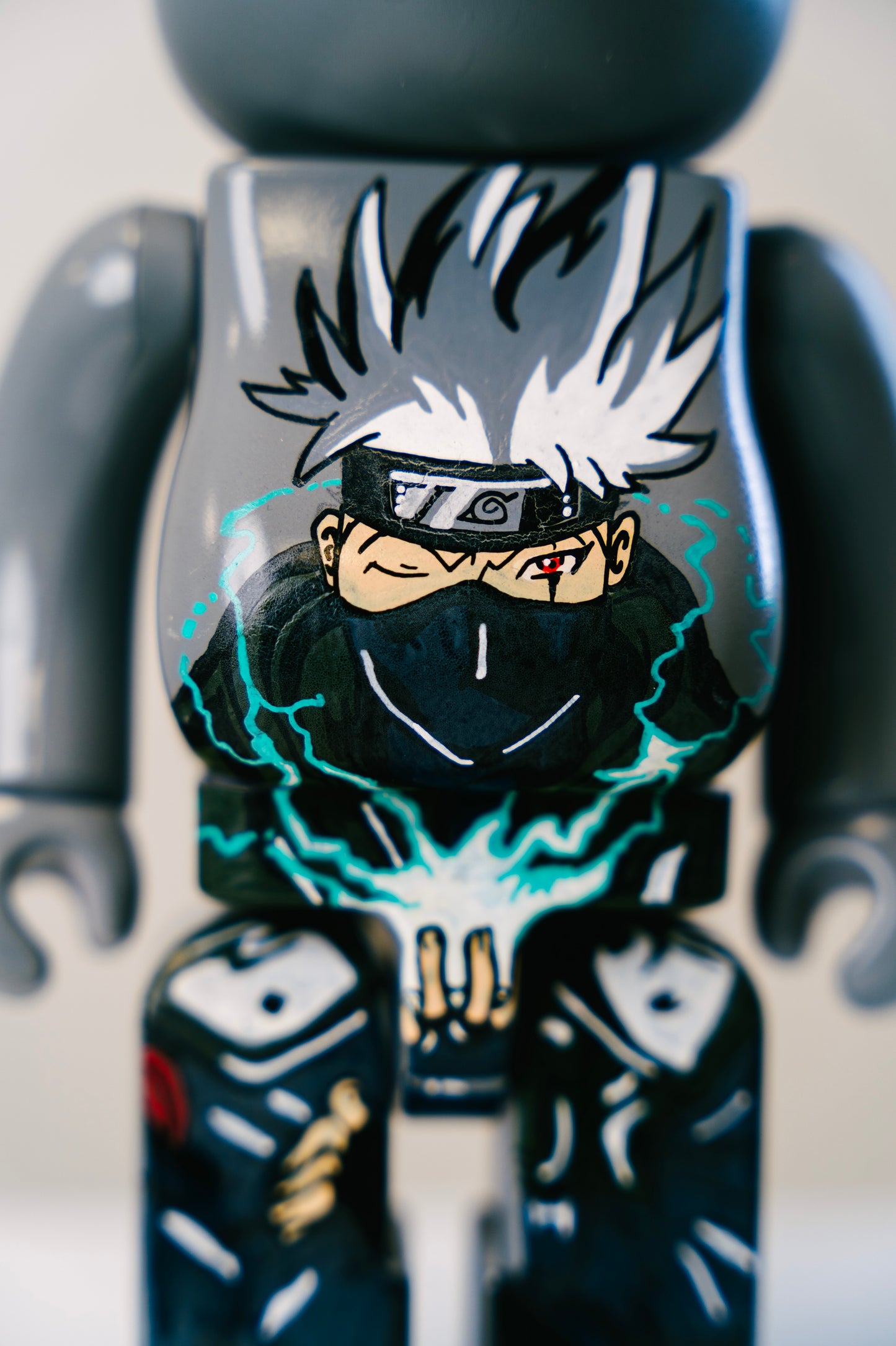 Bearbrick 400%(28 cm) –,,Ninja Lightning Edition-"(Kakashi Inspired)