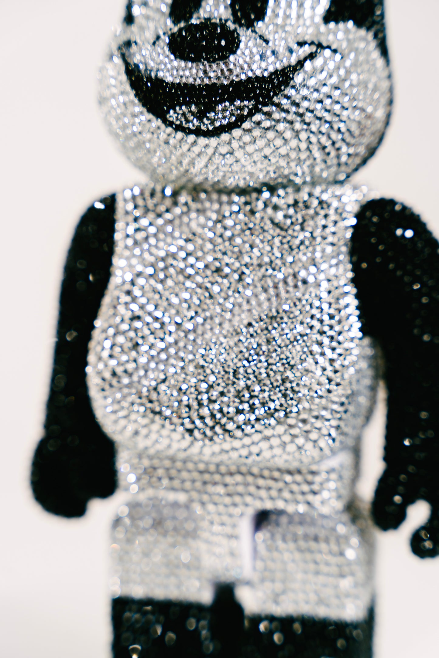 Bearbrick 400% (28cm)-,,Micky Mouse Crystal Edition-"