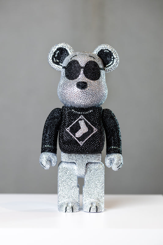 BEARBRICK 400%(28 CM)–,,Snoopy Peanuts STRASS EDITION,,-