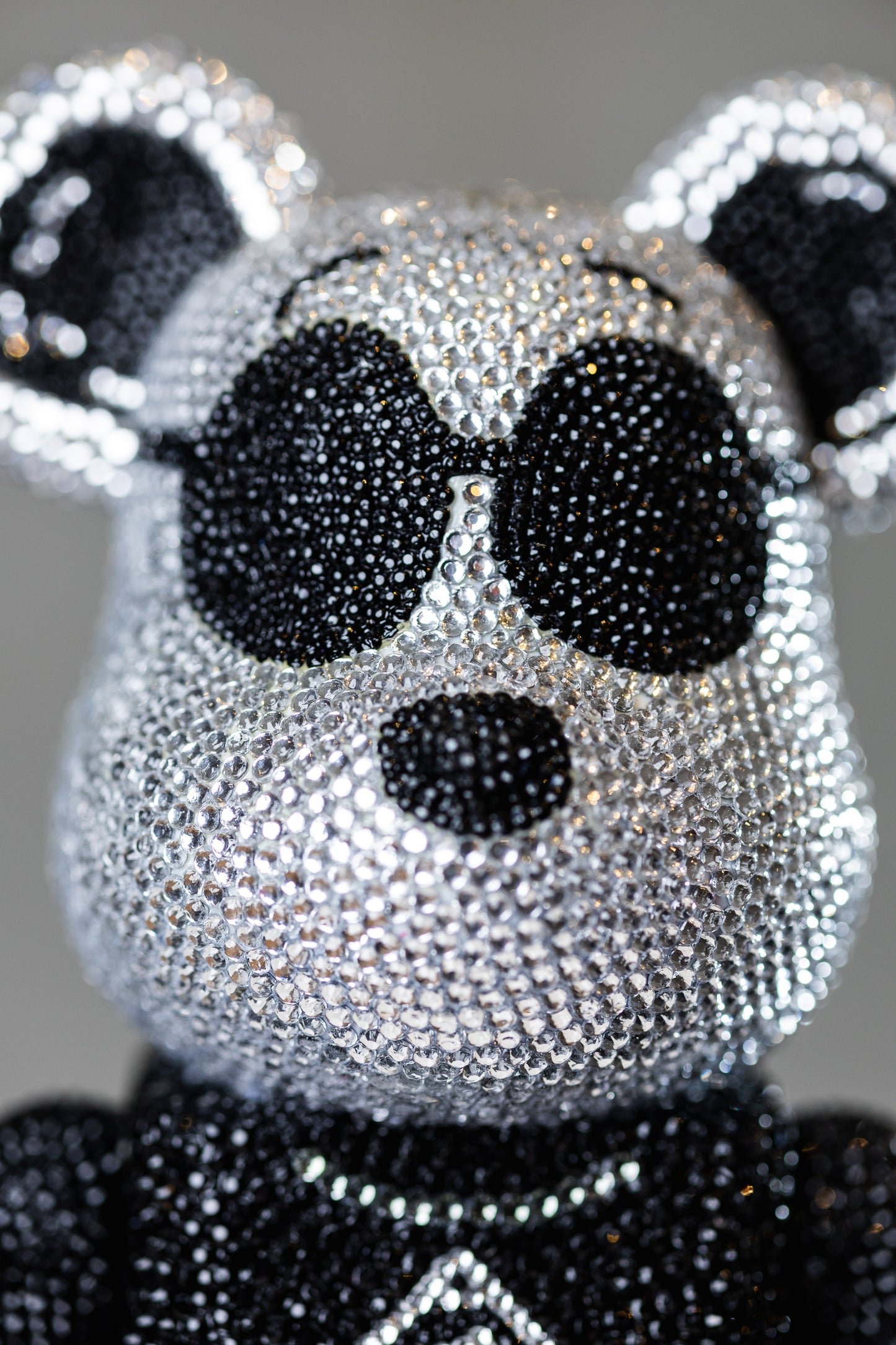 BEARBRICK 400%(28 CM)–,,Snoopy Peanuts STRASS EDITION,,-