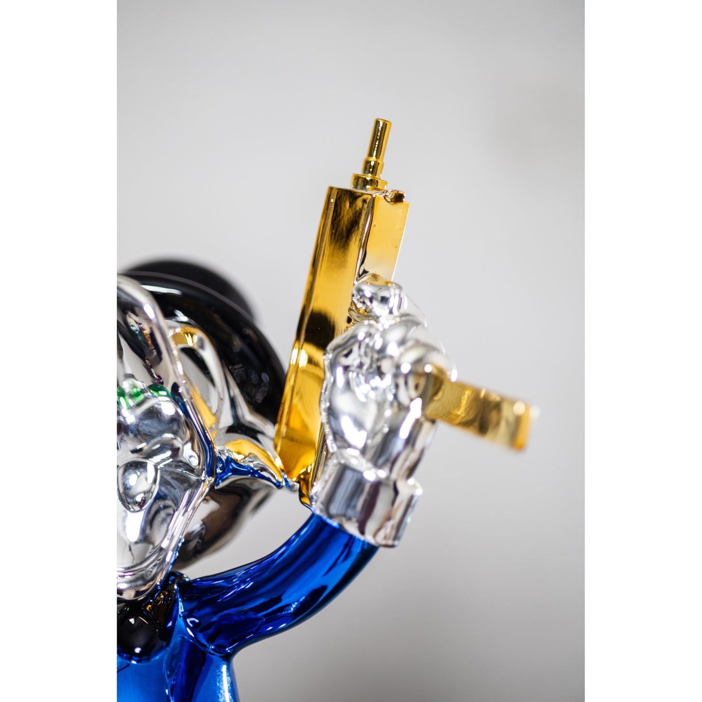 Duck Crown Pop Art Sculpture – 40 cm (Blue Edition)