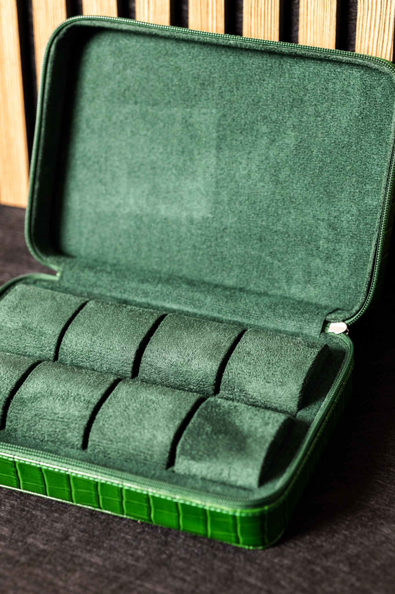 Watchbox für 8 Uhren Green Krokodil Prägung