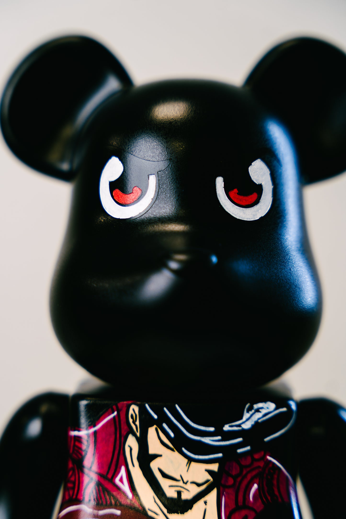 Bearbrick 400%(28 cm) –,,Dracule Mihawk Edition-"