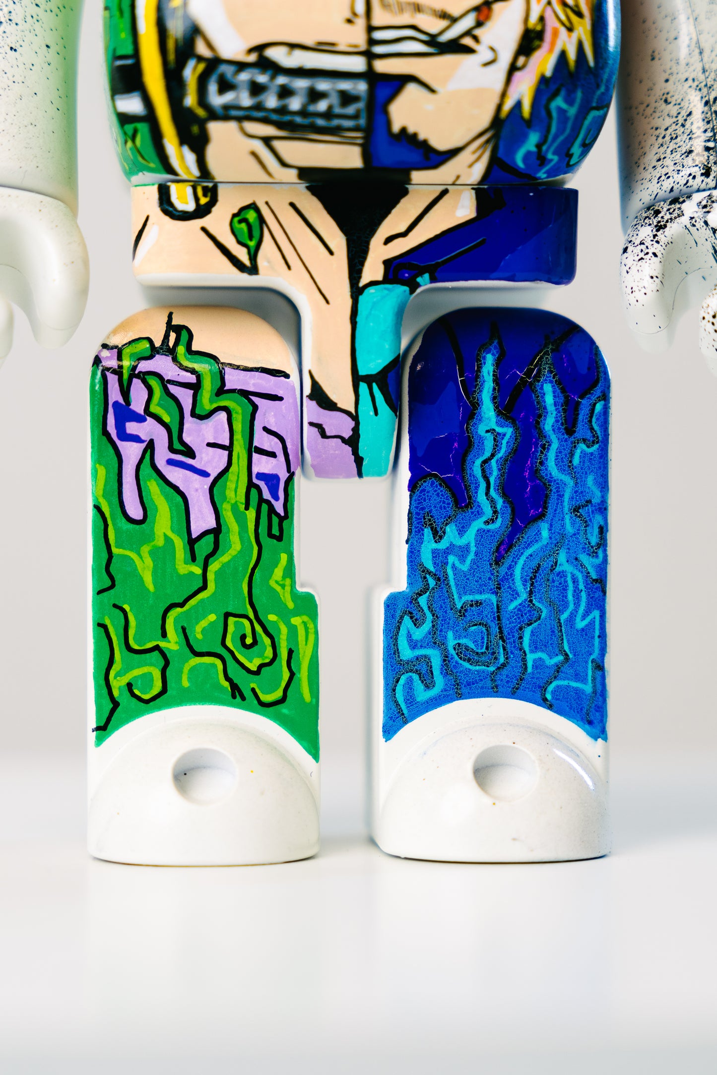 Bearbrick 400%(28 cm) –,,Zoro & Sanji Split-Face Edition-"(One Piece)