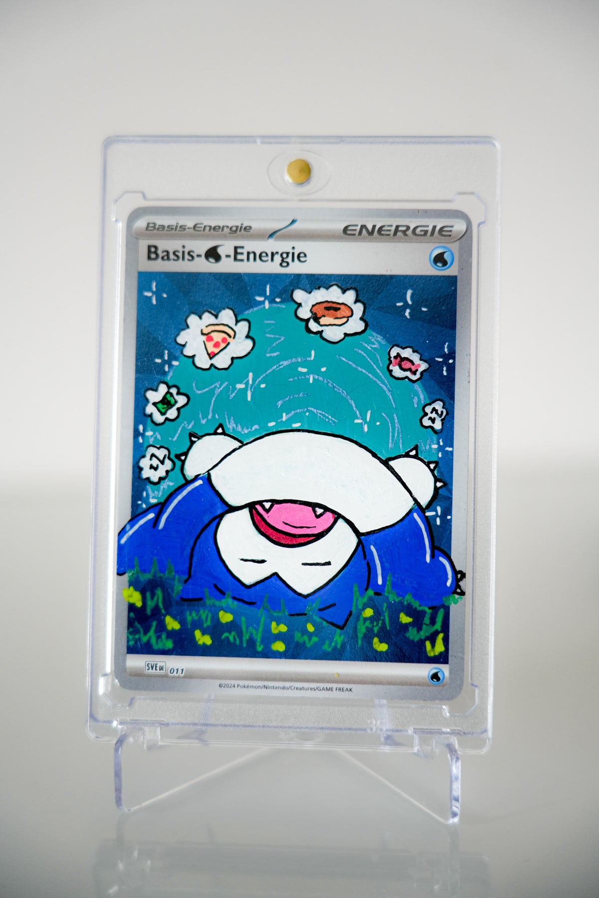 Relaxo Custom Art Card 1/1 – Handbemalte Pokémon Energiekarte