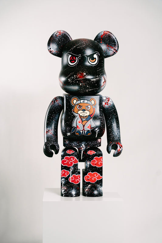 BEARBRICK 1000%(70 cm) –,,Itachi Inspired Edition-"