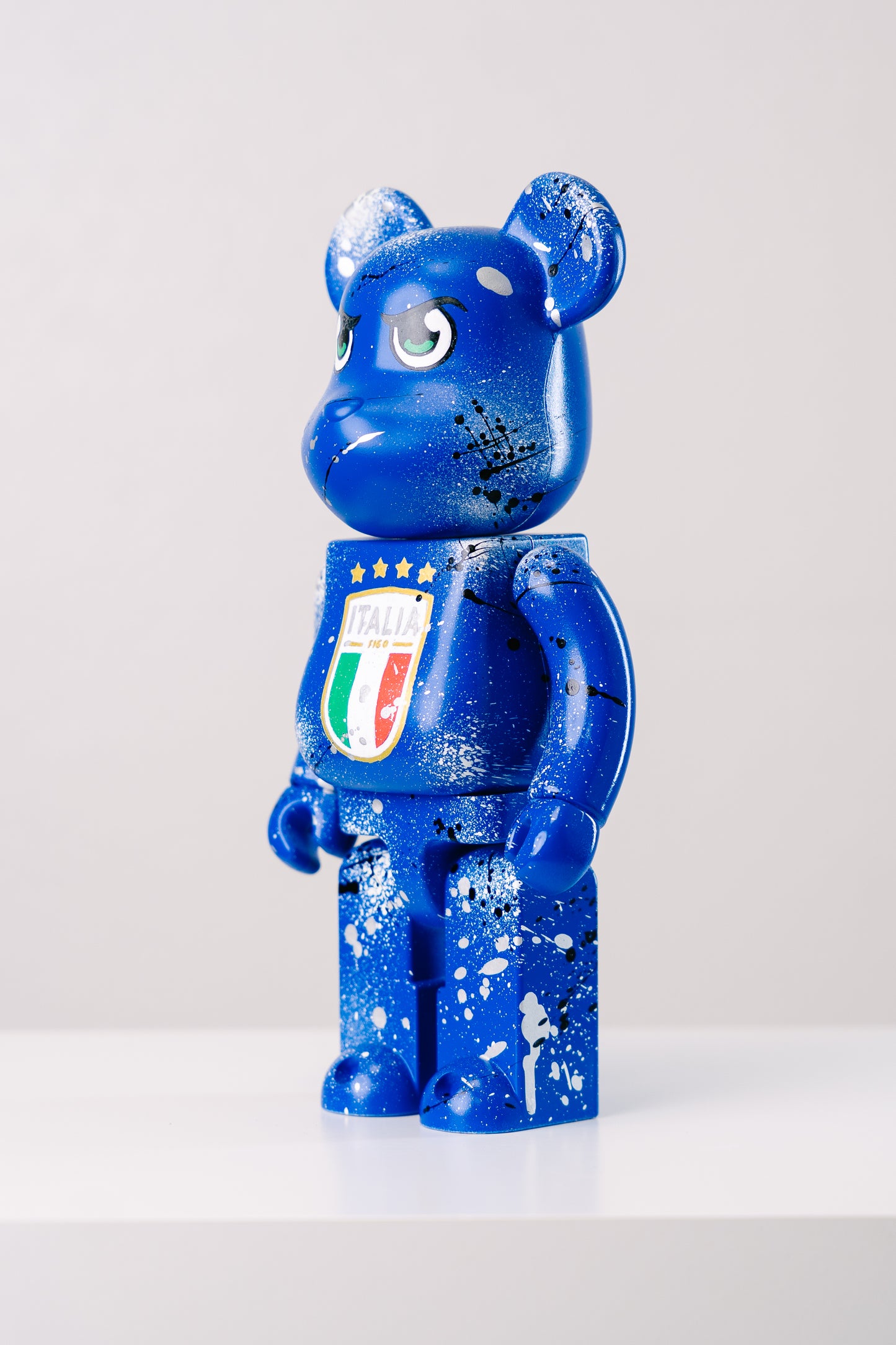 Bearbrick 400%(28 cm) –,,Italien Custom Edition-"