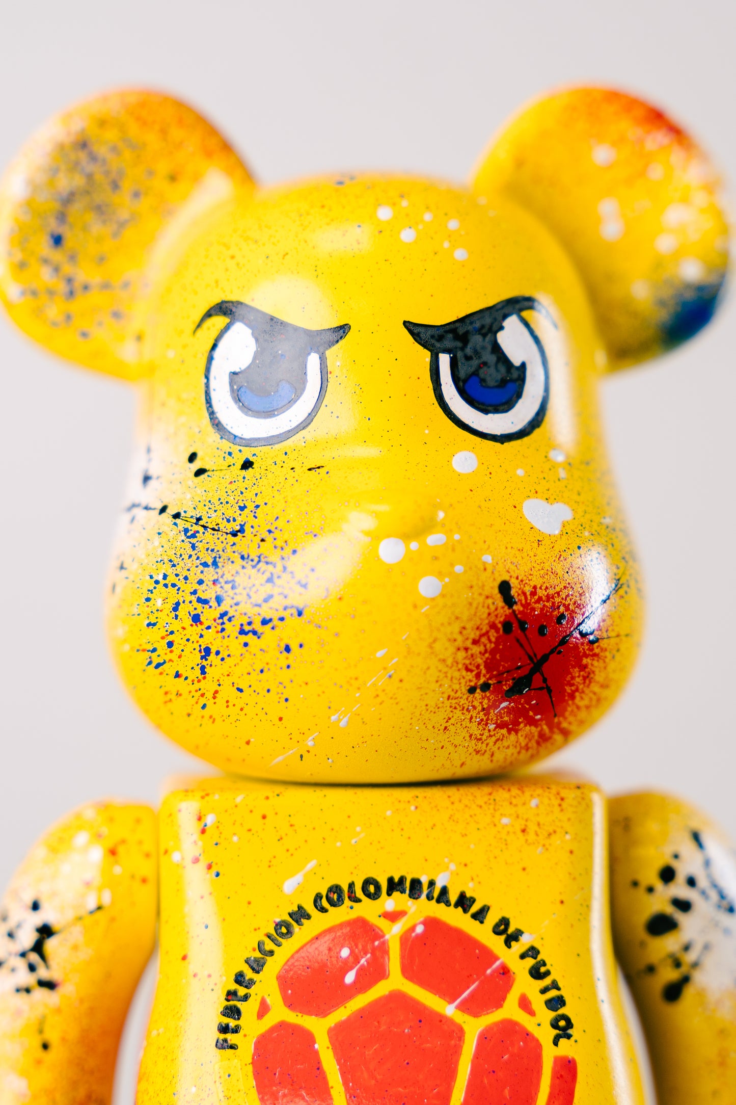Bearbrick 400%(28 cm) –,,Kolumbien Custom Edition-"