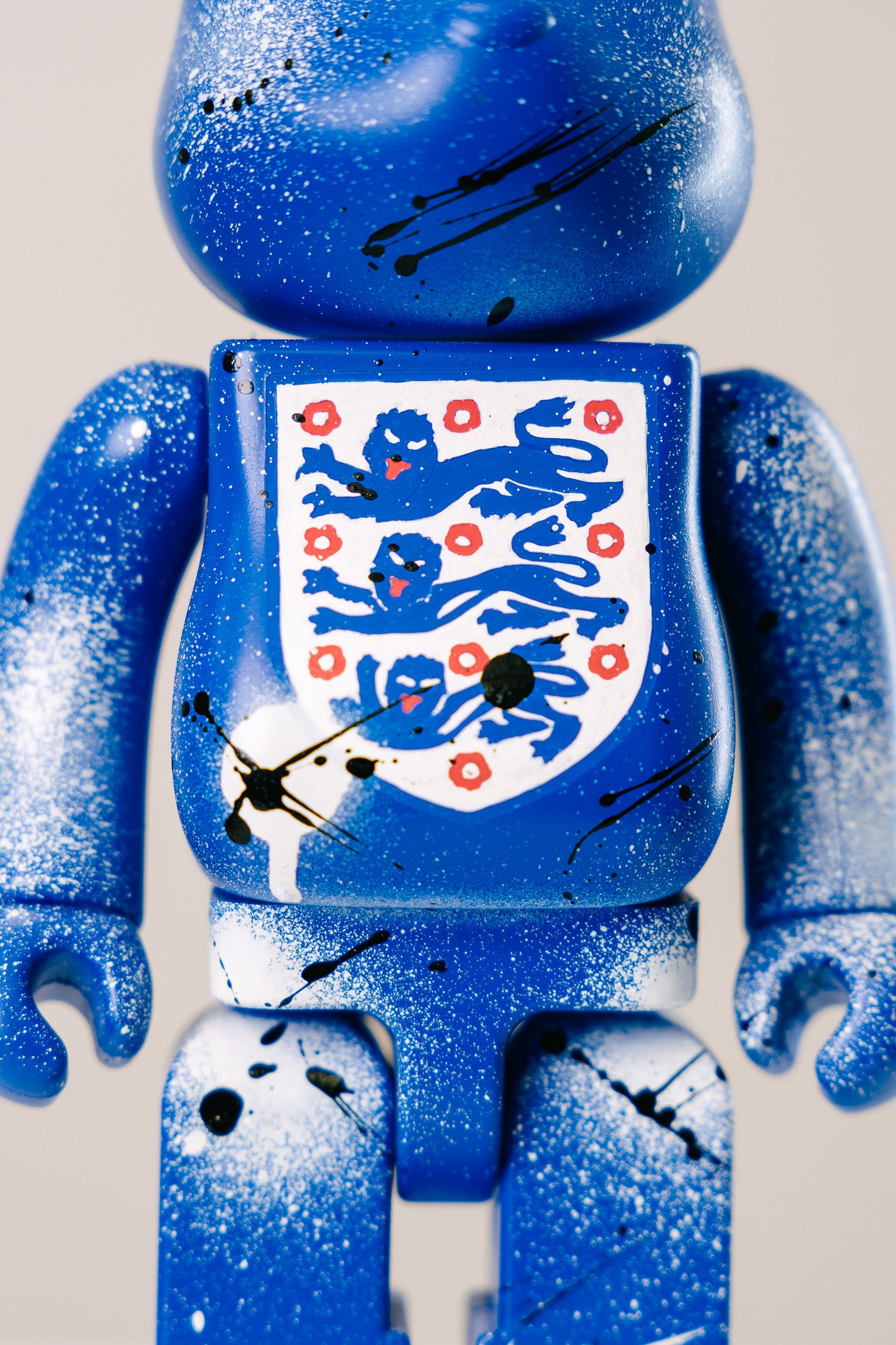 Bearbrick 400%(28 cm) –,,England Custom Edition,,-