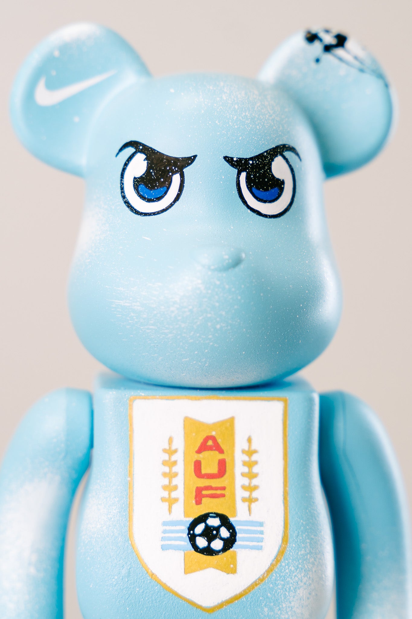 Bearbrick 400% (28 cm) –,,Uruguay Special Edition-"