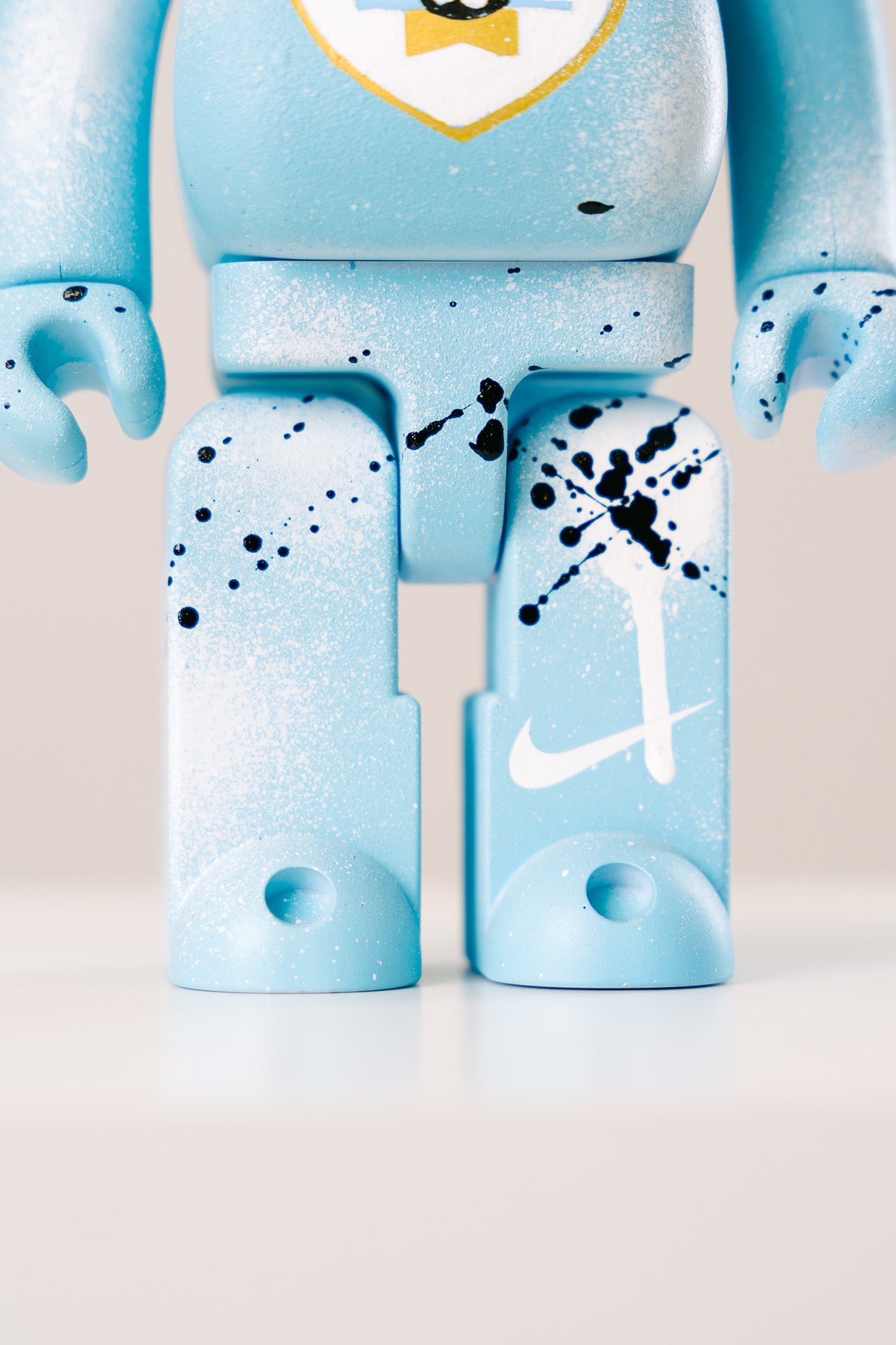 Bearbrick 400% (28 cm) –,,Uruguay Special Edition-"