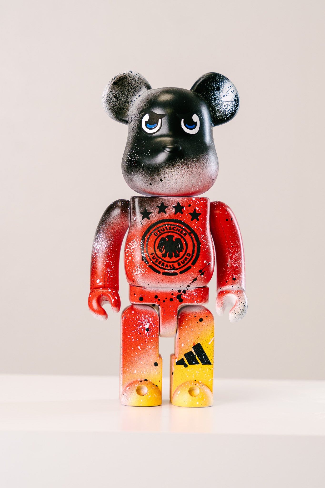 Bearbrick 400%(28 cm) –,,Deutschland Custom Edition-"