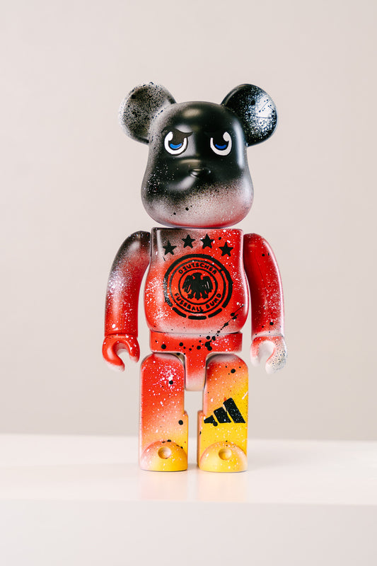 Bearbrick 400%(28 cm) –,,Deutschland Custom Edition-"