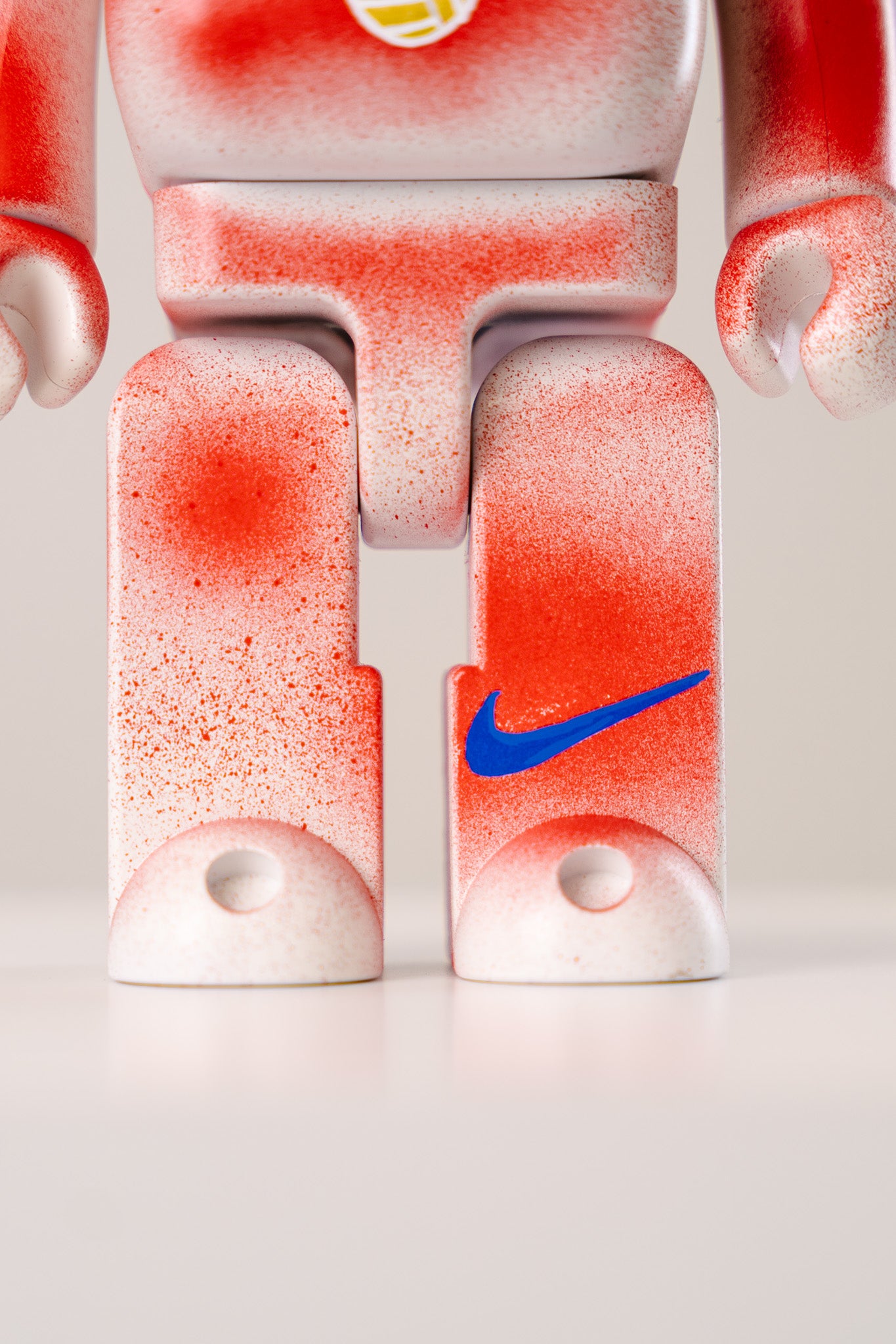 Bearbrick 400%(28 cm) –,,Kroatien Custom Edition-"