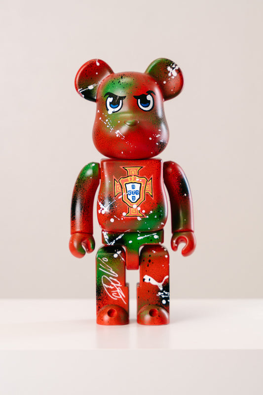Bearbrick 400%(28 cm) –,,Portugal Custom Edition-"