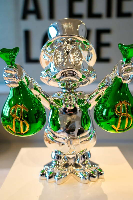 Duck Crown Pop Art Sculpture – 40 cm (Silver Edition)